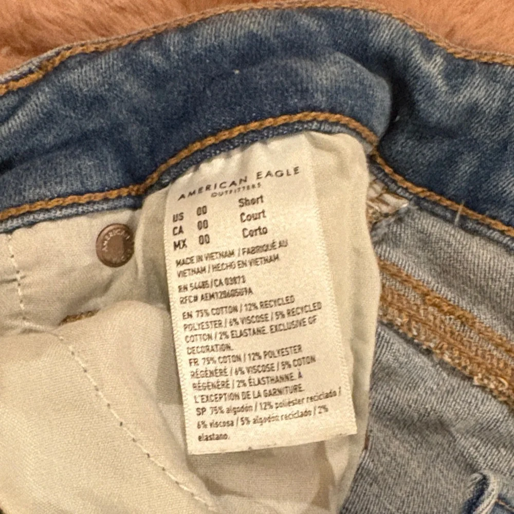 American Eagle Outfitters Women's High Rise Skinny Kick Jeans size 00 Short - Picture 4 of 6